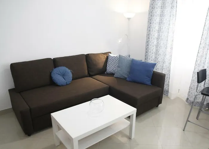 Fantástico Piso, Junto Al Teatro Falla Y A La Playa