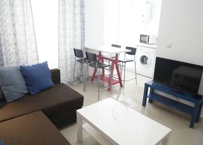 Fantastico Piso, Junto Al Teatro Falla Y A La Playa